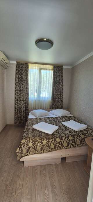 Гостевой дом OnTheSea Туапсе Бюджетный двухместный номер с 2 отдельными кроватями-3