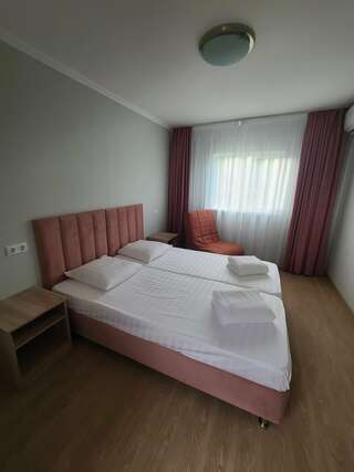 Гостевой дом OnTheSea Туапсе Бюджетный двухместный номер с 2 отдельными кроватями-2