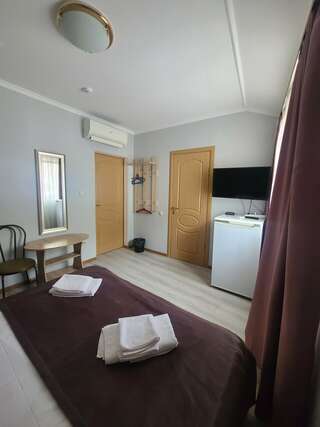 Гостевой дом OnTheSea Туапсе Бюджетный двухместный номер с 2 отдельными кроватями-3