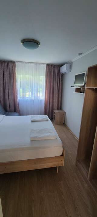 Гостевой дом OnTheSea Туапсе Бюджетный двухместный номер с 2 отдельными кроватями-2