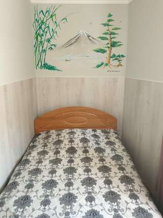 Гостевой дом OnTheSea Туапсе Бюджетный двухместный номер с 2 отдельными кроватями-4